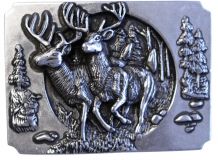 Gürtelschnalle Hirsche vor Wald 4,0 cm Altsilber