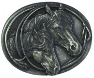 G�rtelschnalle Zwei Pferdek�pfe 4,0 cm Altsilber